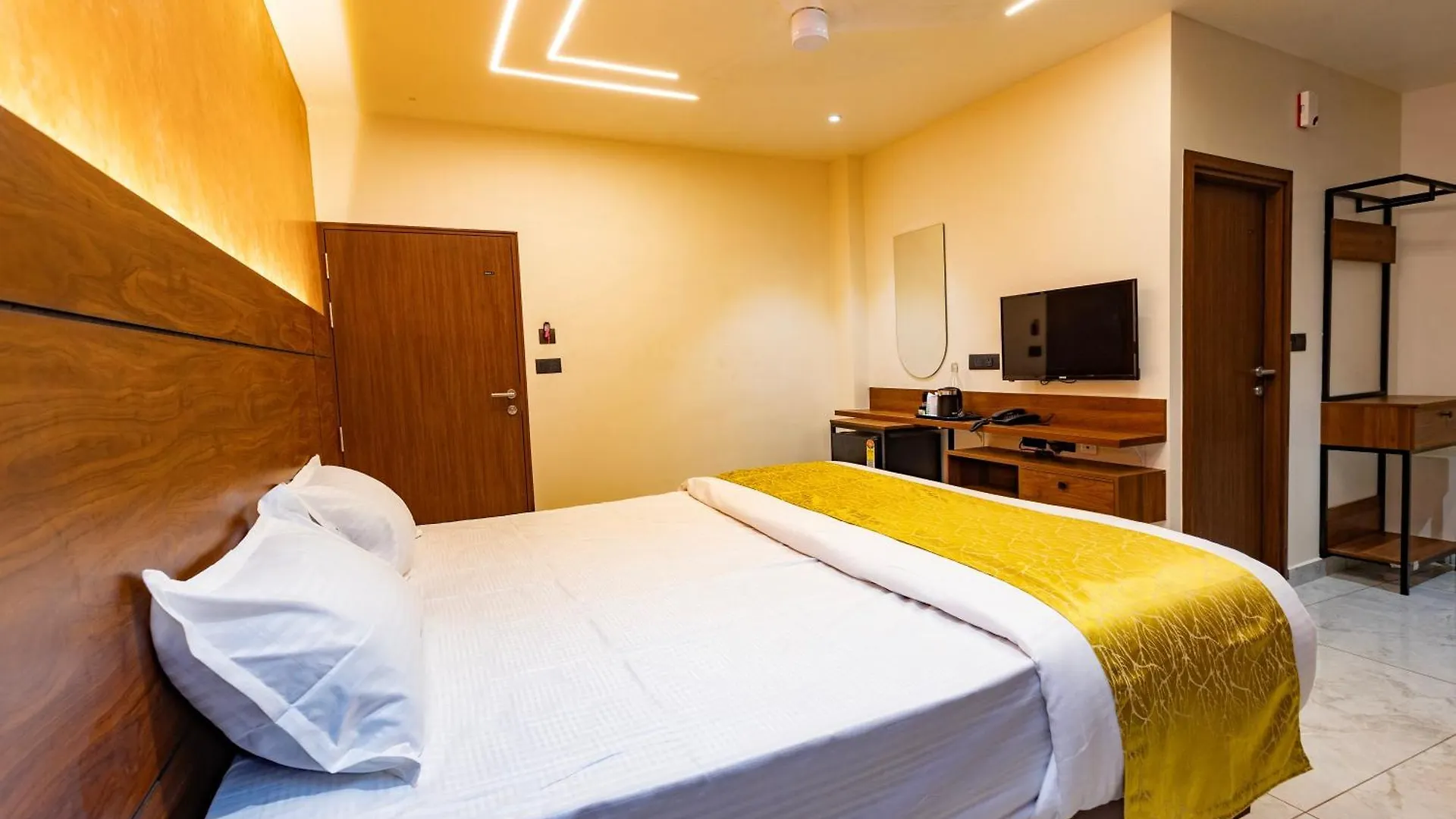Uphills Boutique Hotel Kallar Vattiyar