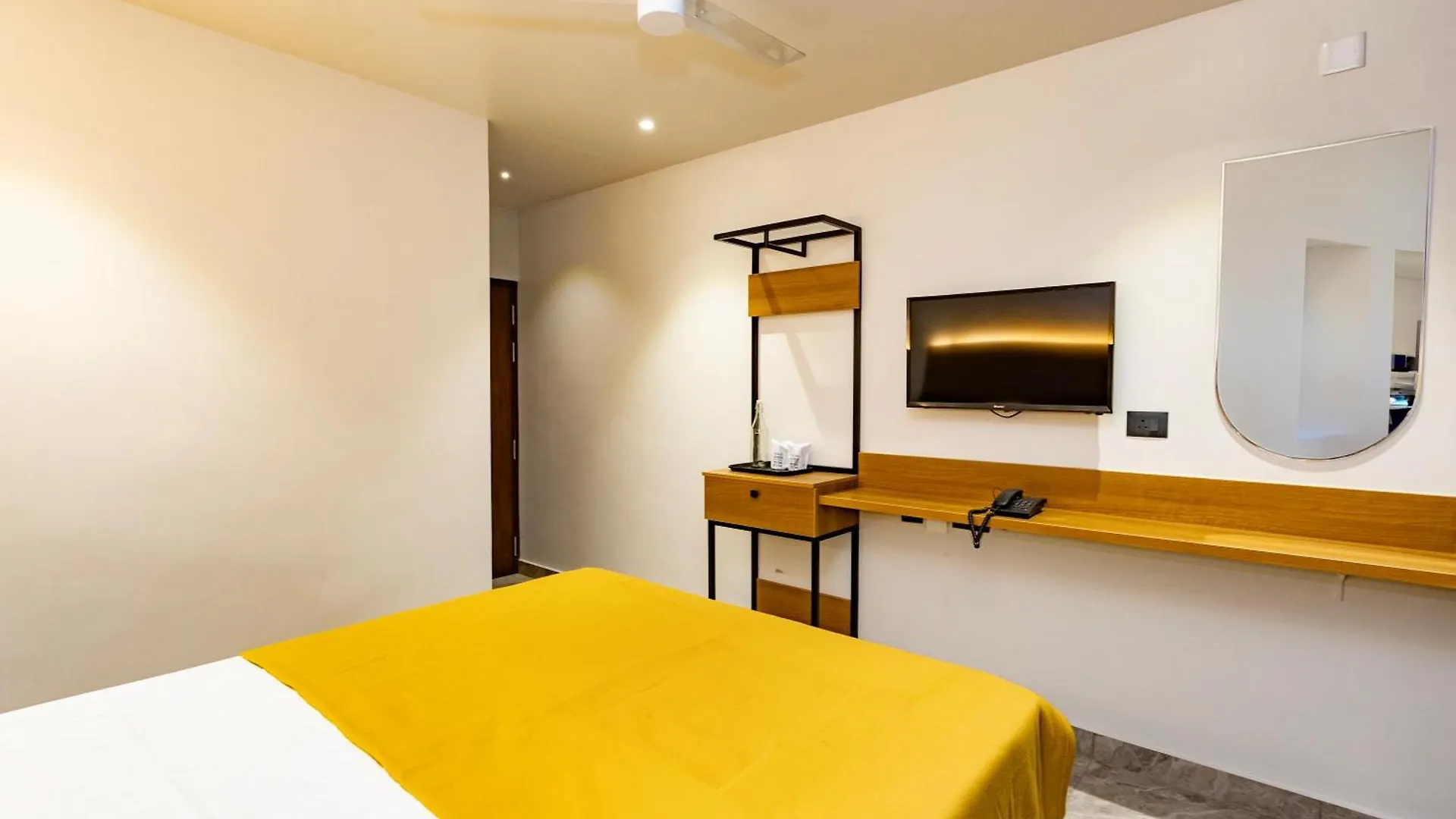 Uphills Boutique Hotel Kallar Vattiyar Indien